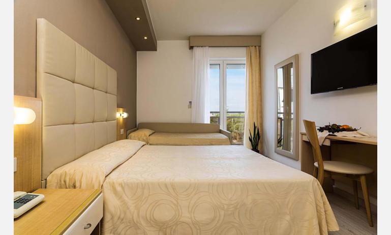 hôtel TORINO: Standard - chambre à 3 lits (exemple)