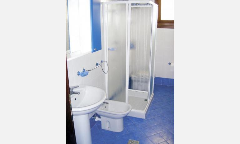 residence LEOPARDI: B5/1* - bagno (esempio)