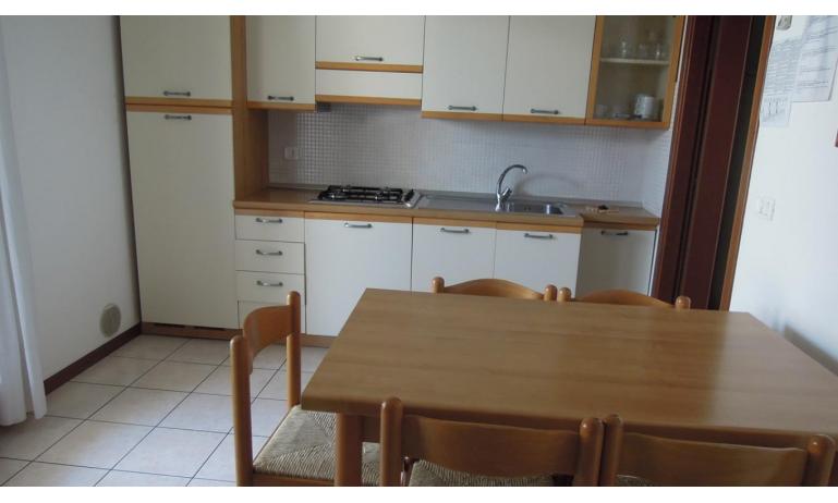 residence LEOPARDI: B5/1* - angolo cottura (esempio)