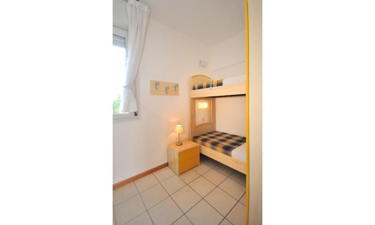 Ferienwohnungen MARA: C6 - Schlafzimmer mit Stockbett (Beispiel)