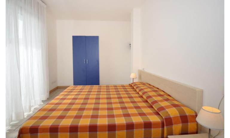 appartamenti MARA: C6/A - camera matrimoniale (esempio)