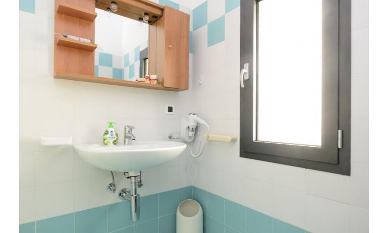 appartament VERDE: C6 - salle de bain (exemple)