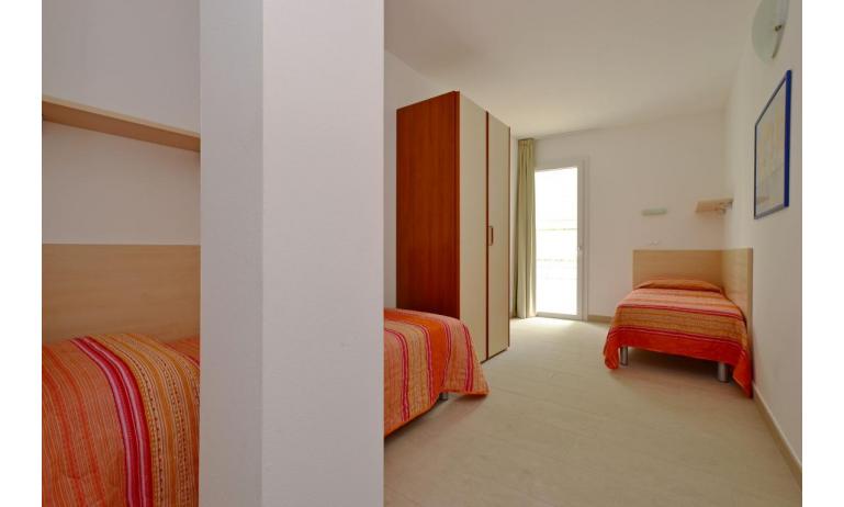 Ferienwohnungen FIORE: C7 - Zweibettzimmer (Beispiel)