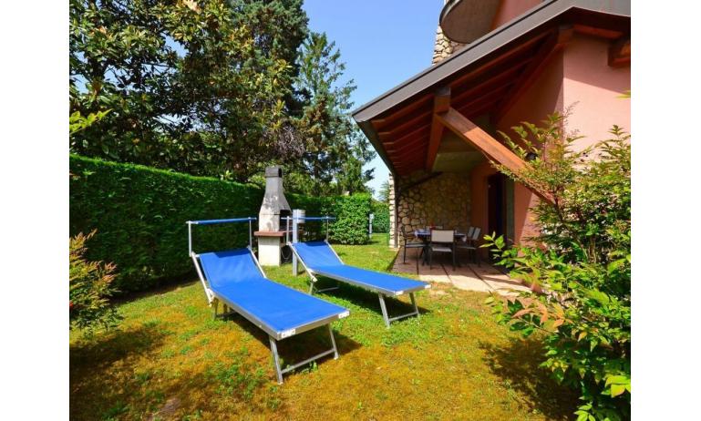 residence VILLE RIO: E10/VSMX - giardino (esempio)