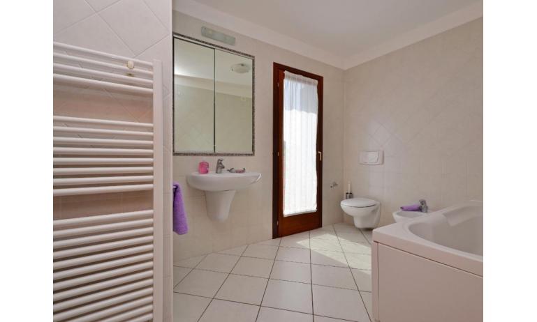 residence VILLE RIO: E10/VSMX - bagno (esempio)