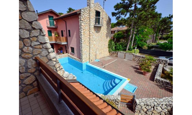 residence VILLE RIO: E10/VSMX - terrazzo al primo piano (esempio)