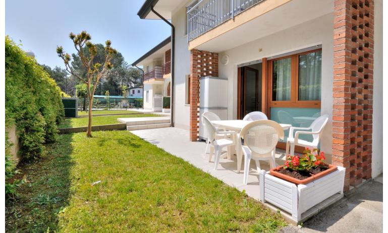 appartamenti DELFINO: C6 - portico (esempio)