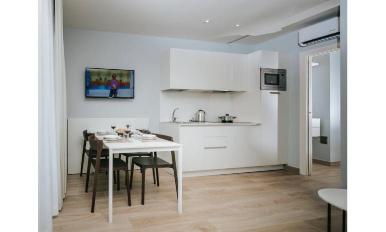 aparthotel TOURING: BB view - angolo cottura (esempio)