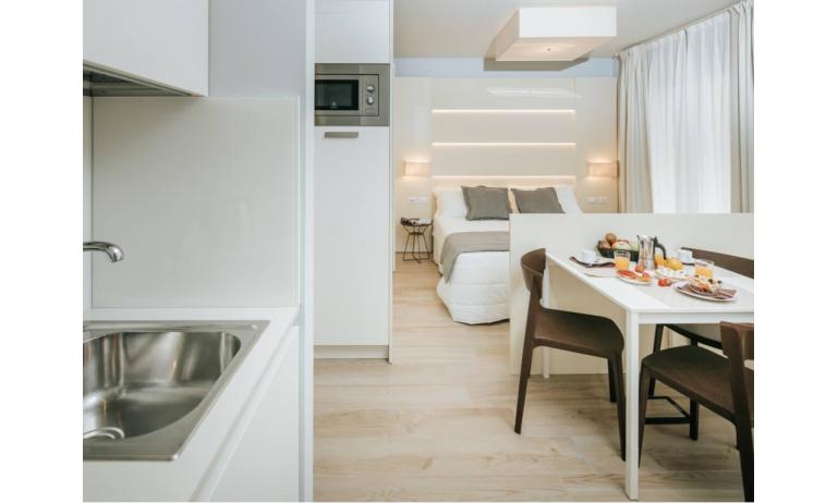 aparthotel TOURING: A - interno appartamento (esempio)