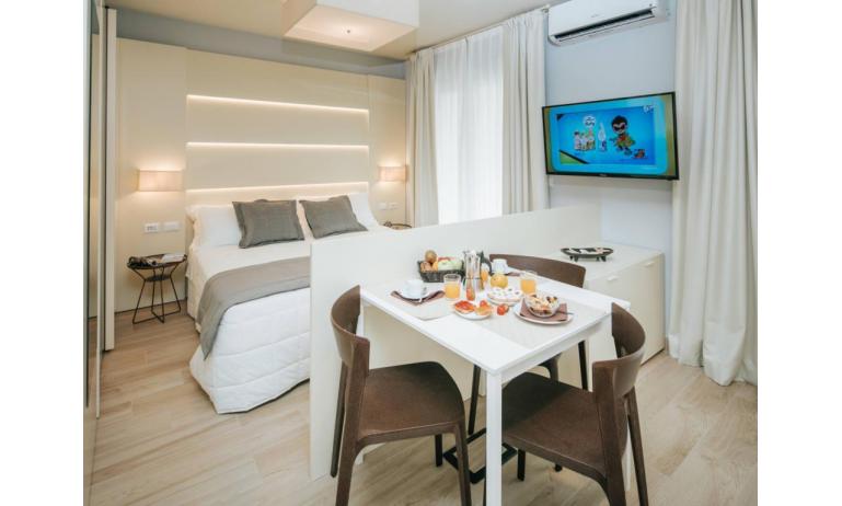 aparthotel TOURING: A - monovano (esempio)