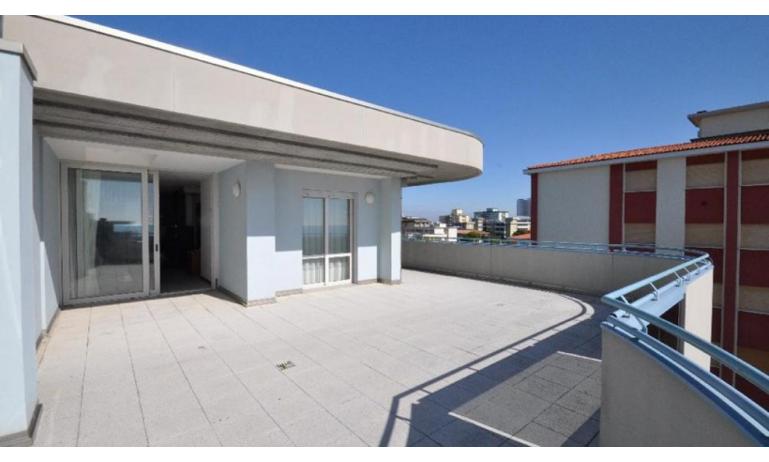 residence EUROSTAR: C7A - terrazzo attico (esempio)