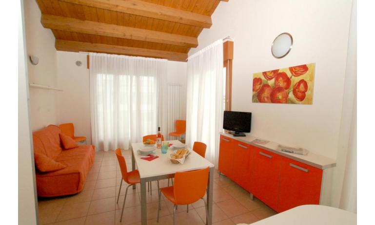 residence ROBERTA: B5 Family - soggiorno (esempio)