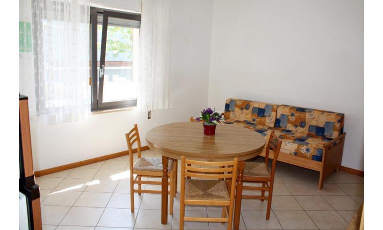 appartamenti VILLA NODARI: B4/B - divano letto singolo (esempio)