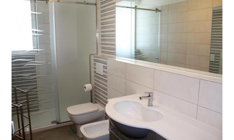 appartament NASHIRA: C8/H - salle de bain (exemple)
