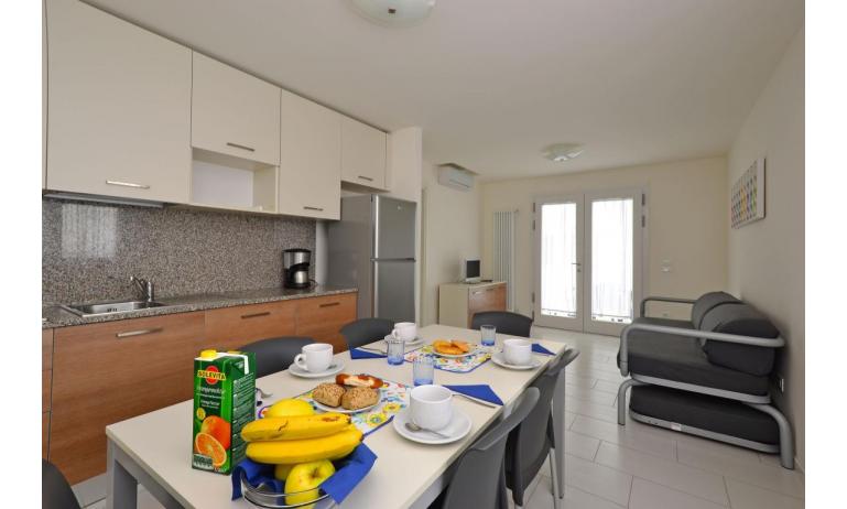 appartamenti BELLAROSA: C7 - soggiorno (esempio)