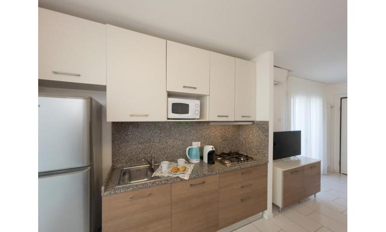 appartamenti BELLAROSA: C7 - angolo cottura (esempio)