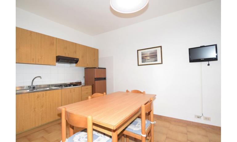 appartamenti VILLA FIORE CARINZIA: B4 - angolo cottura (esempio)