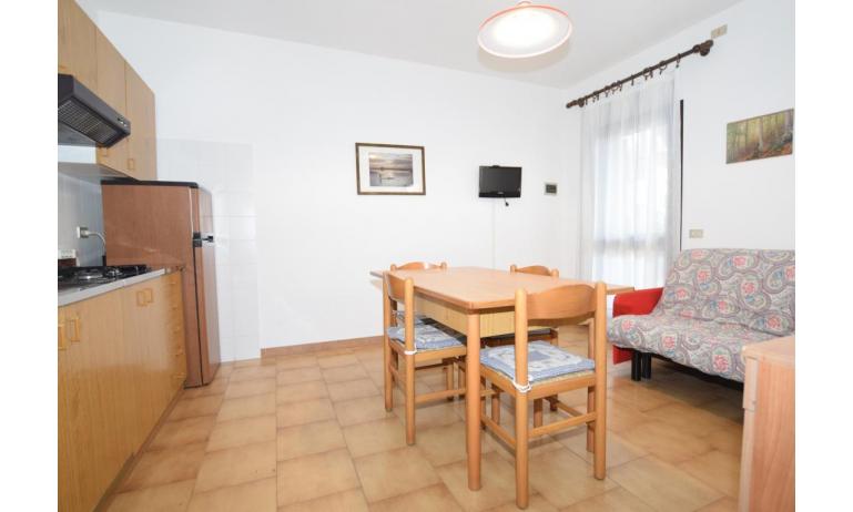 appartamenti VILLA FIORE CARINZIA: B4 - soggiorno (esempio)