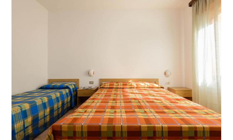 Ferienwohnungen VILLA ROSANNA: B4 - Dreibettzimmer (Beispiel)