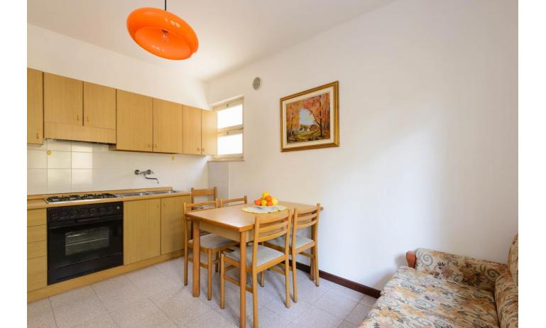 apartments VILLA LUISA: B4 - kitchenette (example)