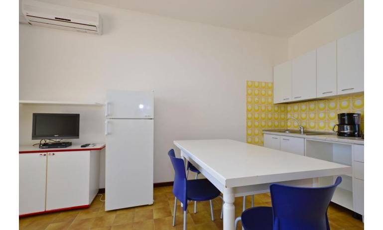 apartments SPIAGGIA: B4 - kitchenette (example)