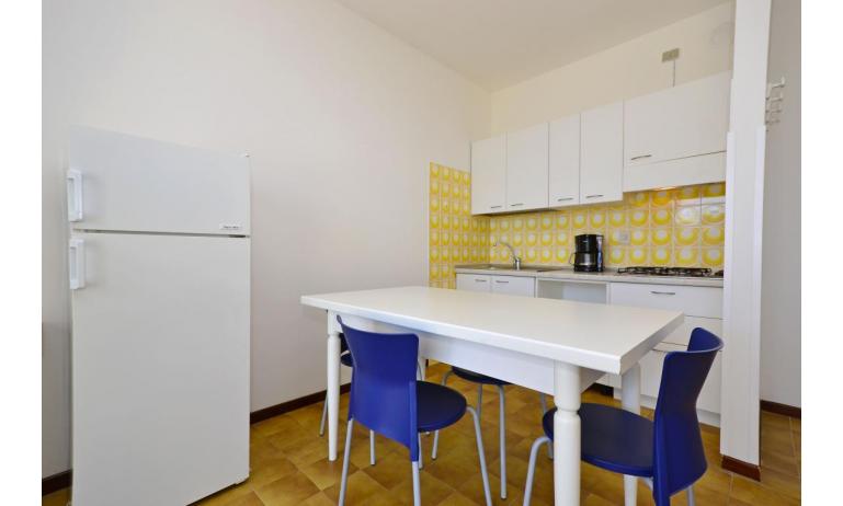 apartments SPIAGGIA: B4 - kitchenette (example)
