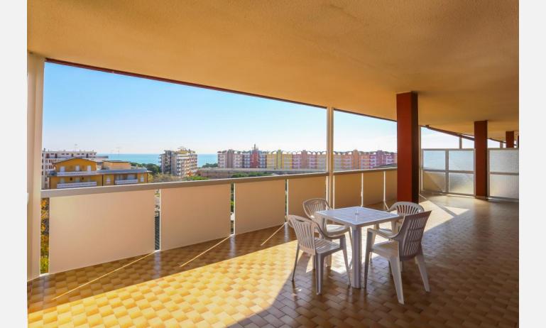 appartamenti HOLIDAY: D9 - balcone (esempio)
