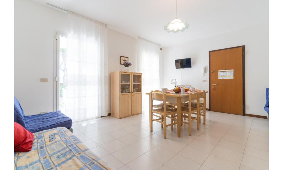 résidence ALBATROS: C6 - salon (exemple)