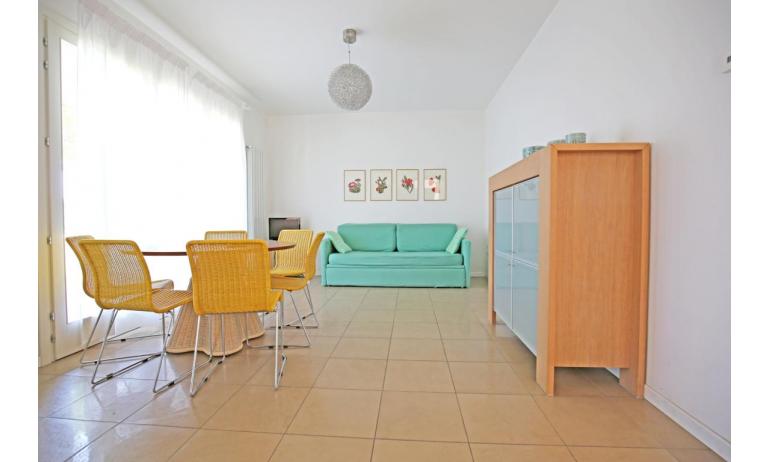 apartments MAESTRALE: B4/VS - living room (example)