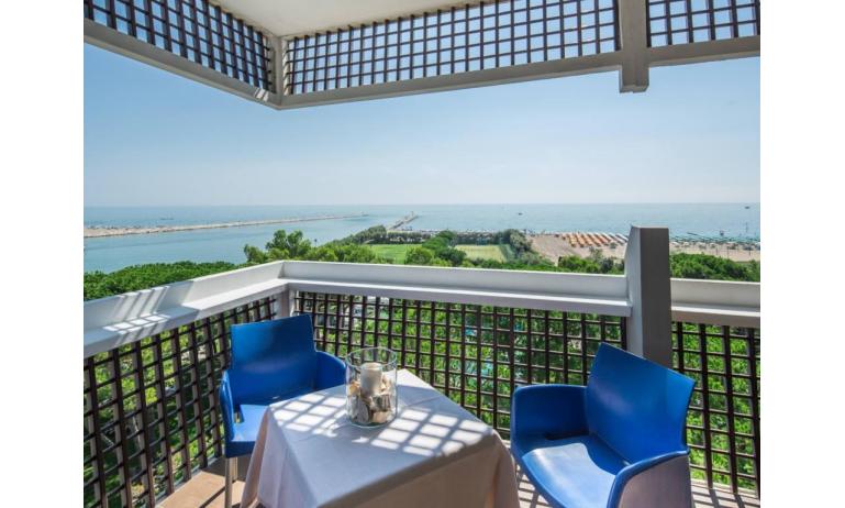hotel SAN GIORGIO: SUPERIOR FM - balcony sea view front (example)