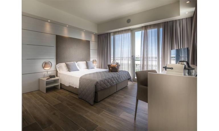 hotel SAN GIORGIO: COMFORT FM - bedroom (example)