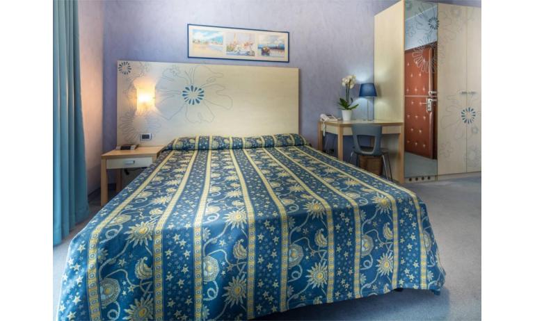 hotel SAN GIORGIO: SINGLE - bedroom (example)
