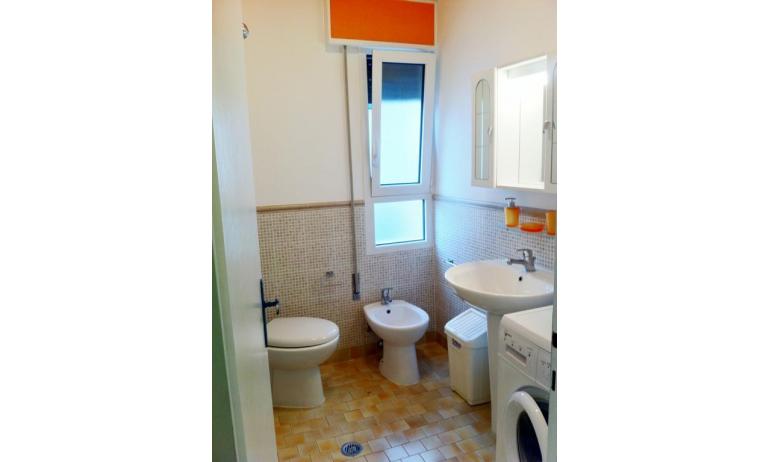appartamenti STEFANIA: C6/DEP - bagno (esempio)