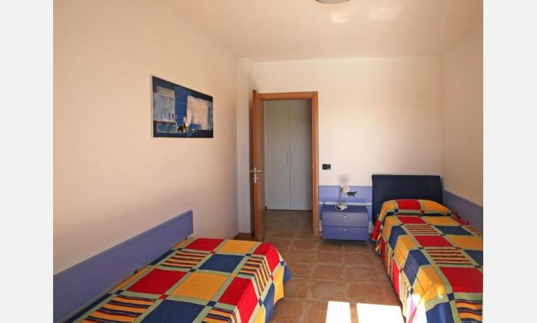 Residence LE GINESTRE: C7 - Schlafzimmer (Beispiel)