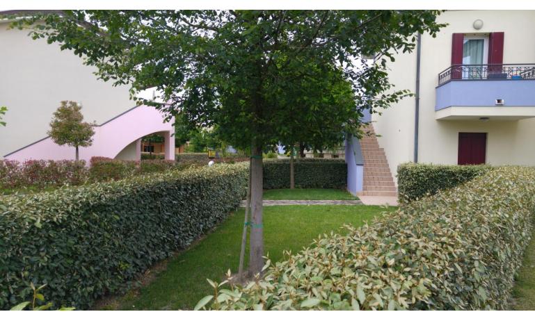 residence LE GINESTRE: C7 - giardino (esempio)