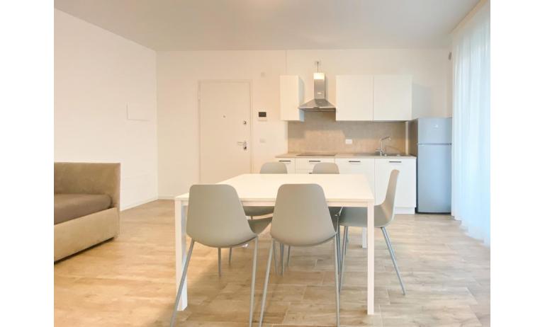 residence CAORLE: C7 - soggiorno (esempio)