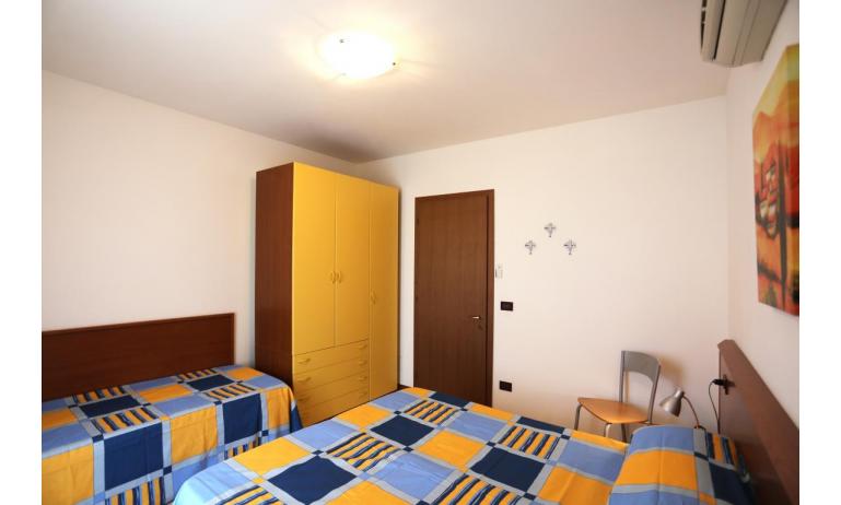 residence VILLAGGIO AI PINI: C7/V - bedroom (example)