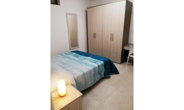 appartamenti DIANA EST: C7 - camera tripla (esempio)