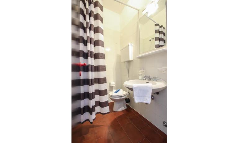 apartments TERRAMARE: D6/VSL - bathroom (example)