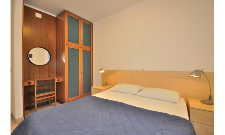 Ferienwohnungen RESIDENCE PINEDA: B4+ - Schlafzimmer (Beispiel)