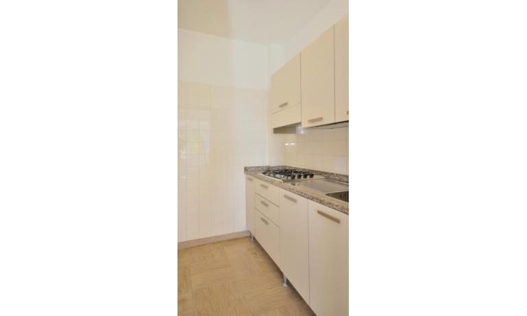 apartments RESIDENCE PINEDA: C6 - kitchenette (example)