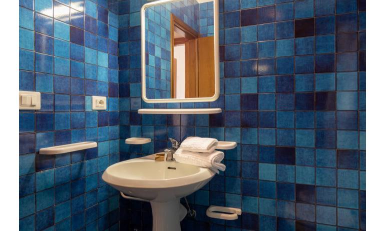 appartamenti CROCE DEL SUD: B5 - bagno (esempio)