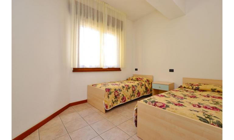appartament VILLA CECILIA: C6/F - chambre à 3 lits (exemple)