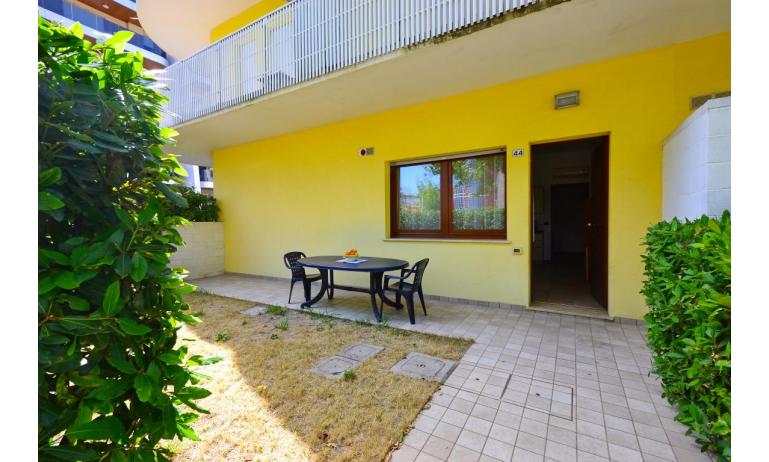 appartamenti VILLA CECILIA: C6/F - giardino (esempio)