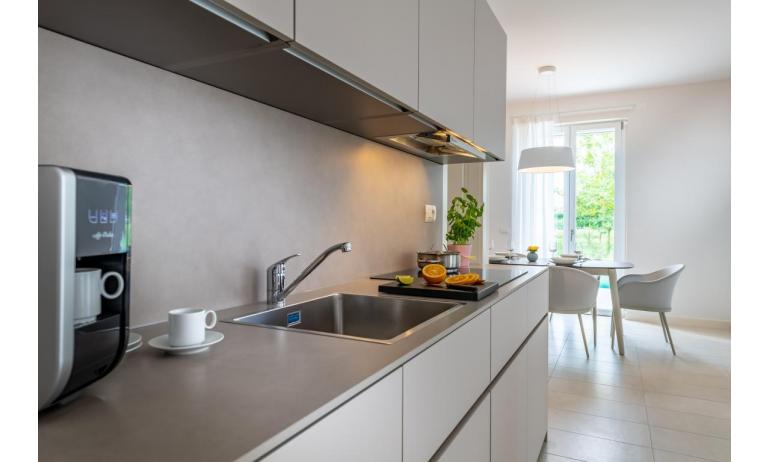 residence PAREUS BEACH RESORT: VILLA MARE - angolo cottura (esempio)