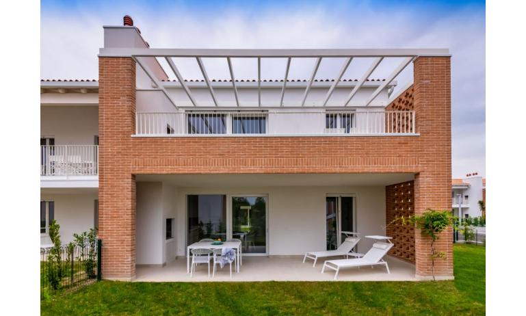 residence PAREUS BEACH RESORT: SUITE GIARDINO - esterno (esempio)