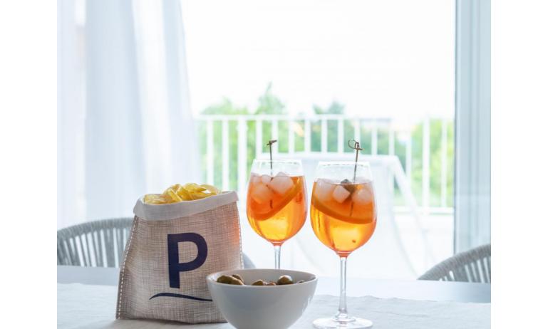 residence PAREUS BEACH RESORT: SUITE SUPERIORE - soggiorno (esempio)