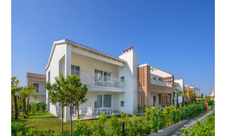 residence PAREUS BEACH RESORT: SUITE SUPERIORE - esterno (esempio)