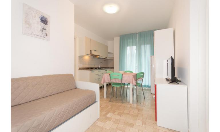 appartamenti PATRIZIA: C6 - soggiorno (esempio)