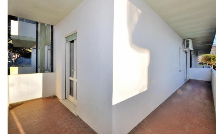 appartamenti CA CIVIDALE: C6 - balcone (esempio)